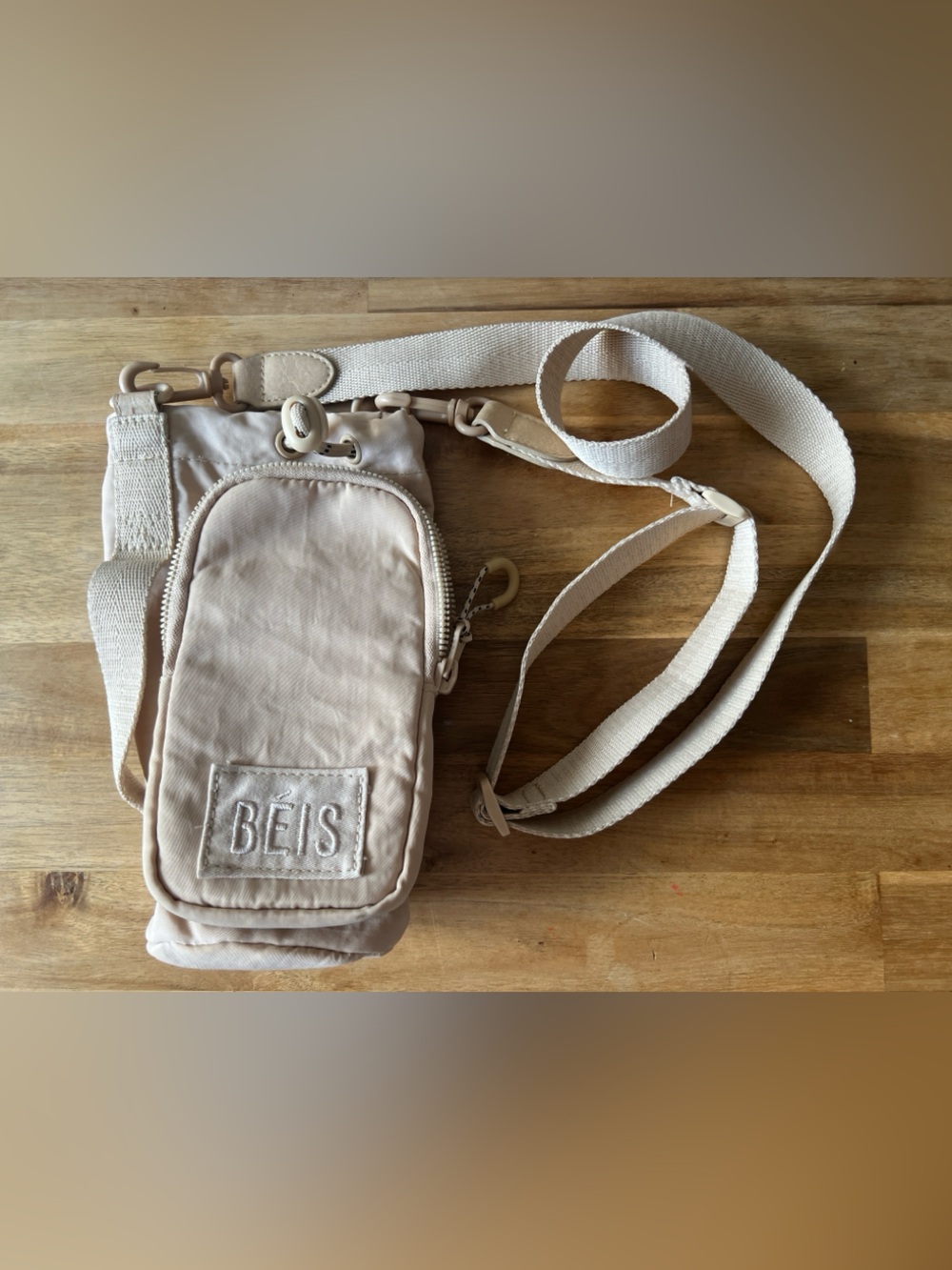 💦BEIS Cream/Beige Crossbody Water Bottle Phone Pouch💦